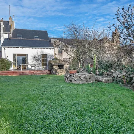 Vakantiehuis Maison Renovee 7 Pers Avec Jardin, Proche